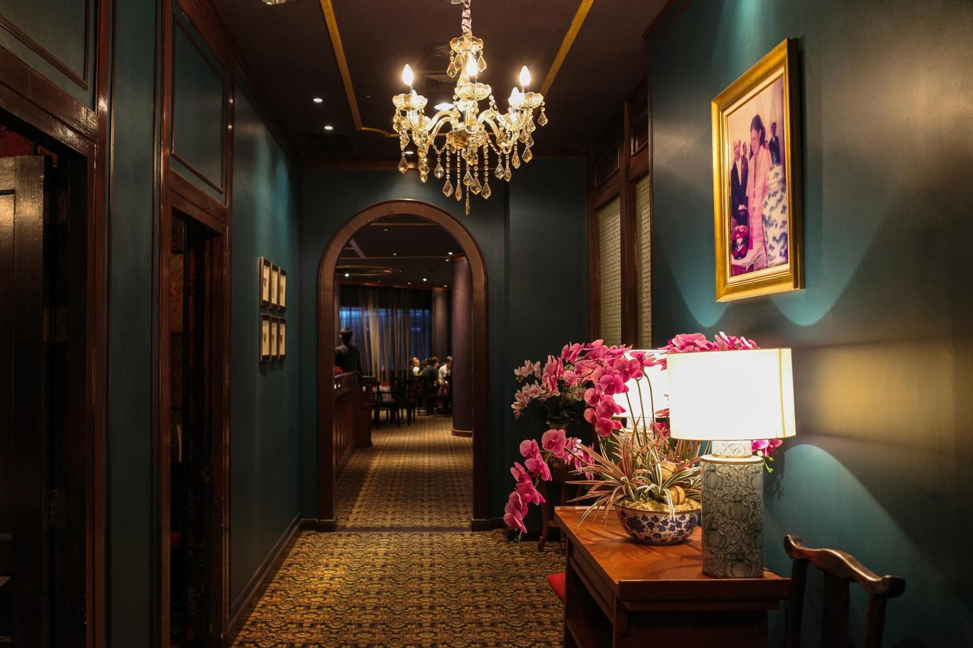 Royal Phuket City Hotel Ngoại thất bức ảnh Interior of the hotel