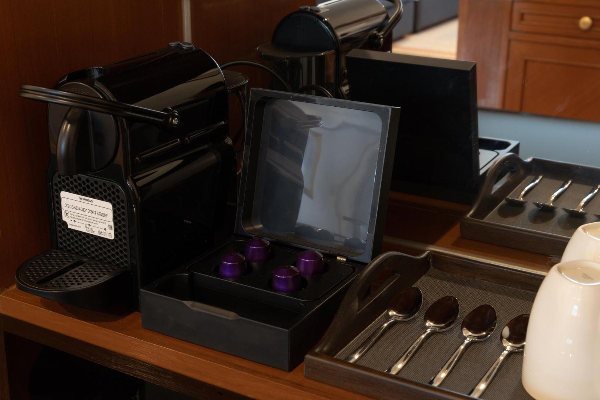 Royal Phuket City Hotel Ngoại thất bức ảnh A Nespresso machine