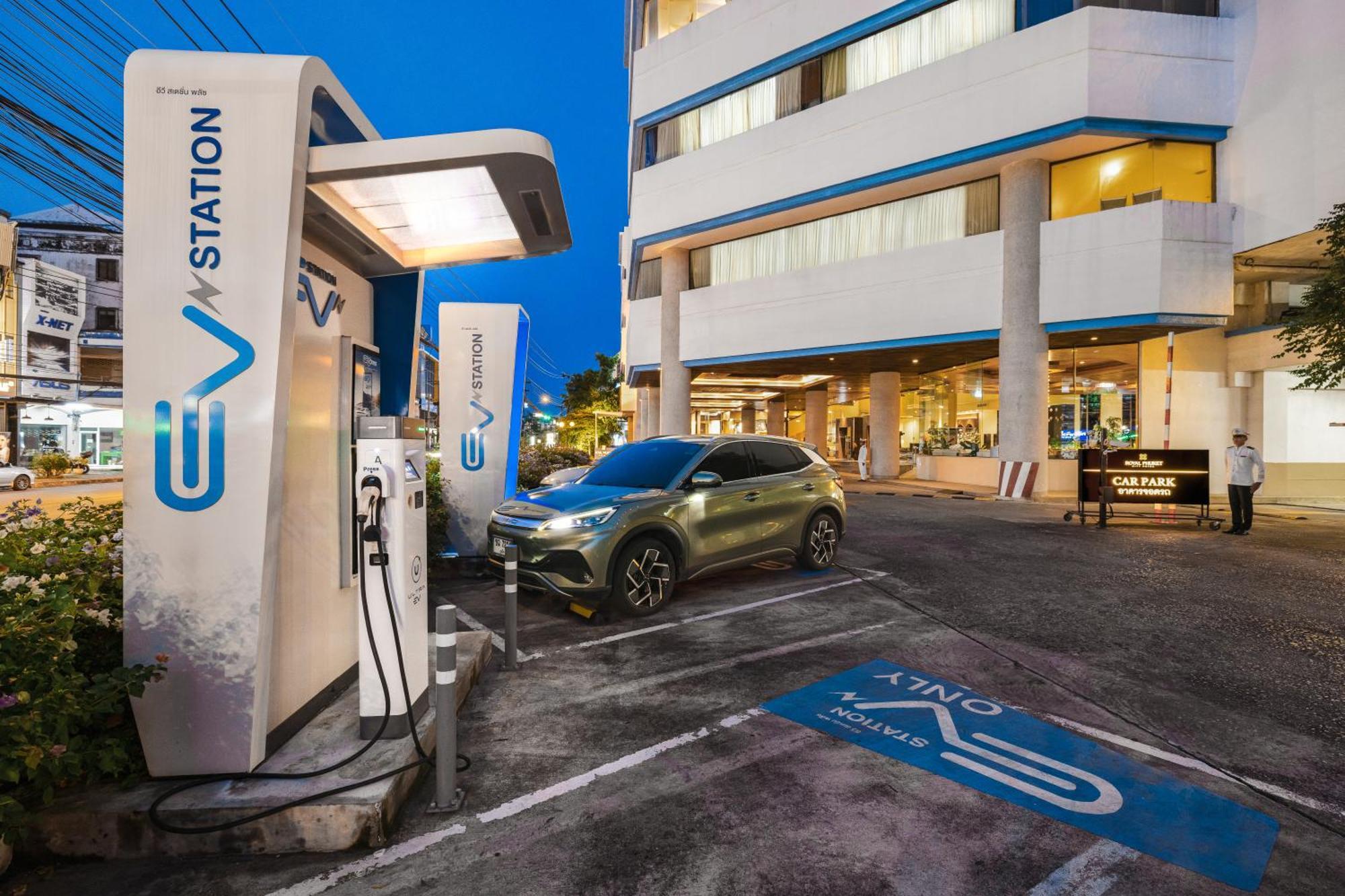 Royal Phuket City Hotel Ngoại thất bức ảnh EV Station