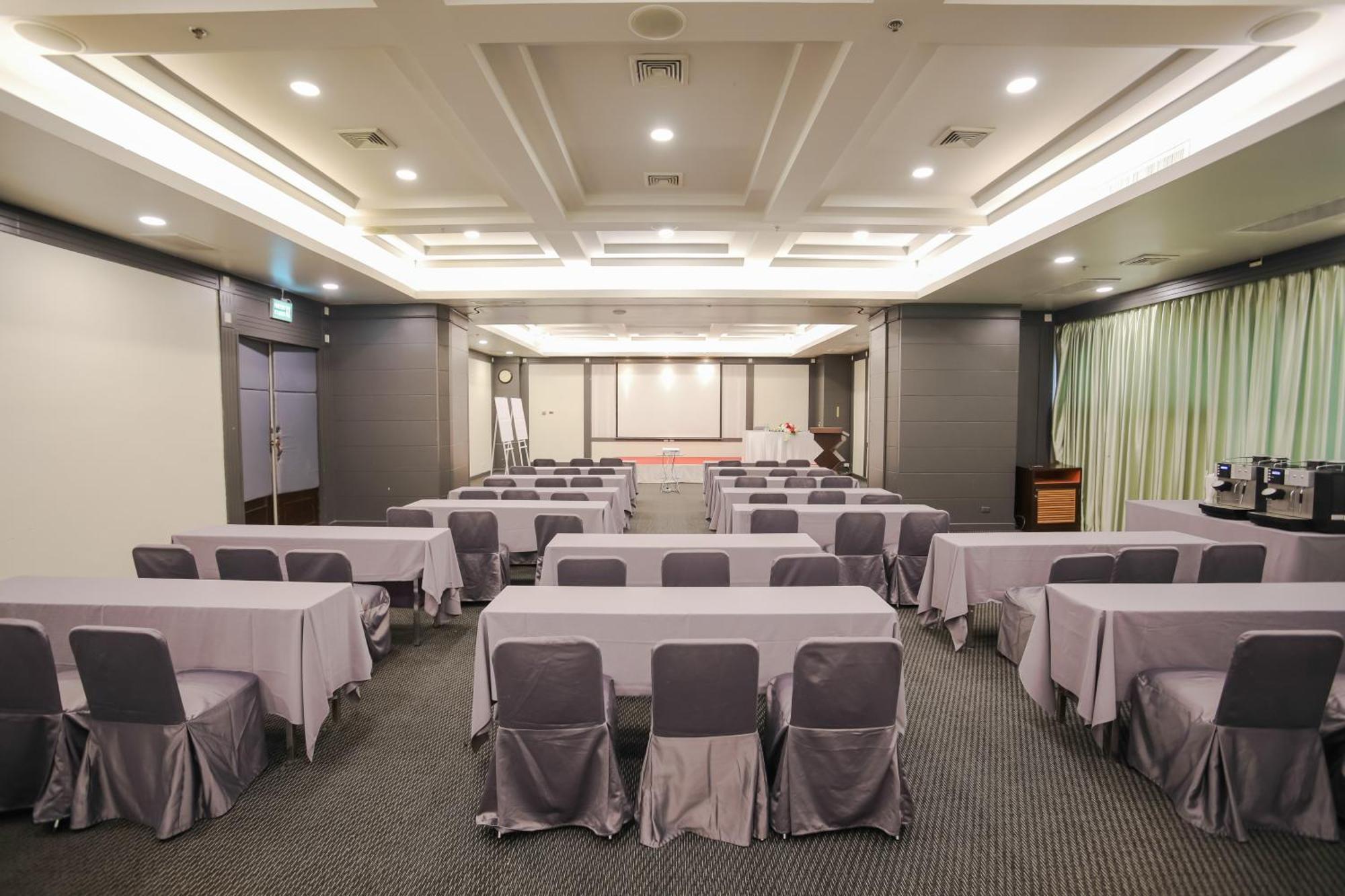 Royal Phuket City Hotel Ngoại thất bức ảnh Meeting room